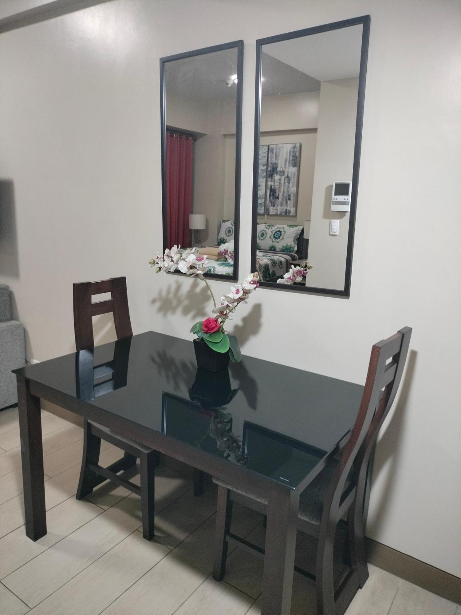 Condotel Near Airport Pasay Buitenkant foto