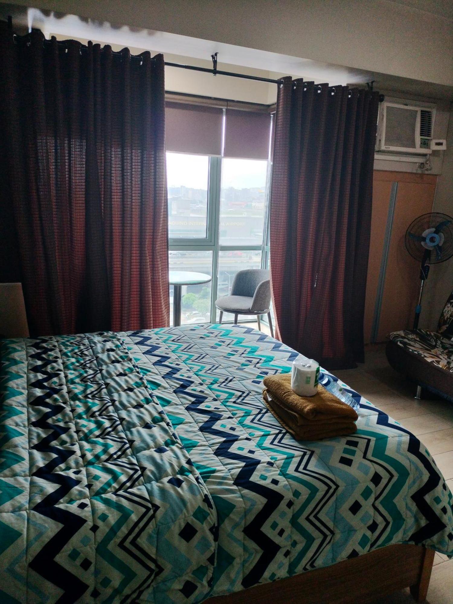 Condotel Near Airport Pasay Buitenkant foto