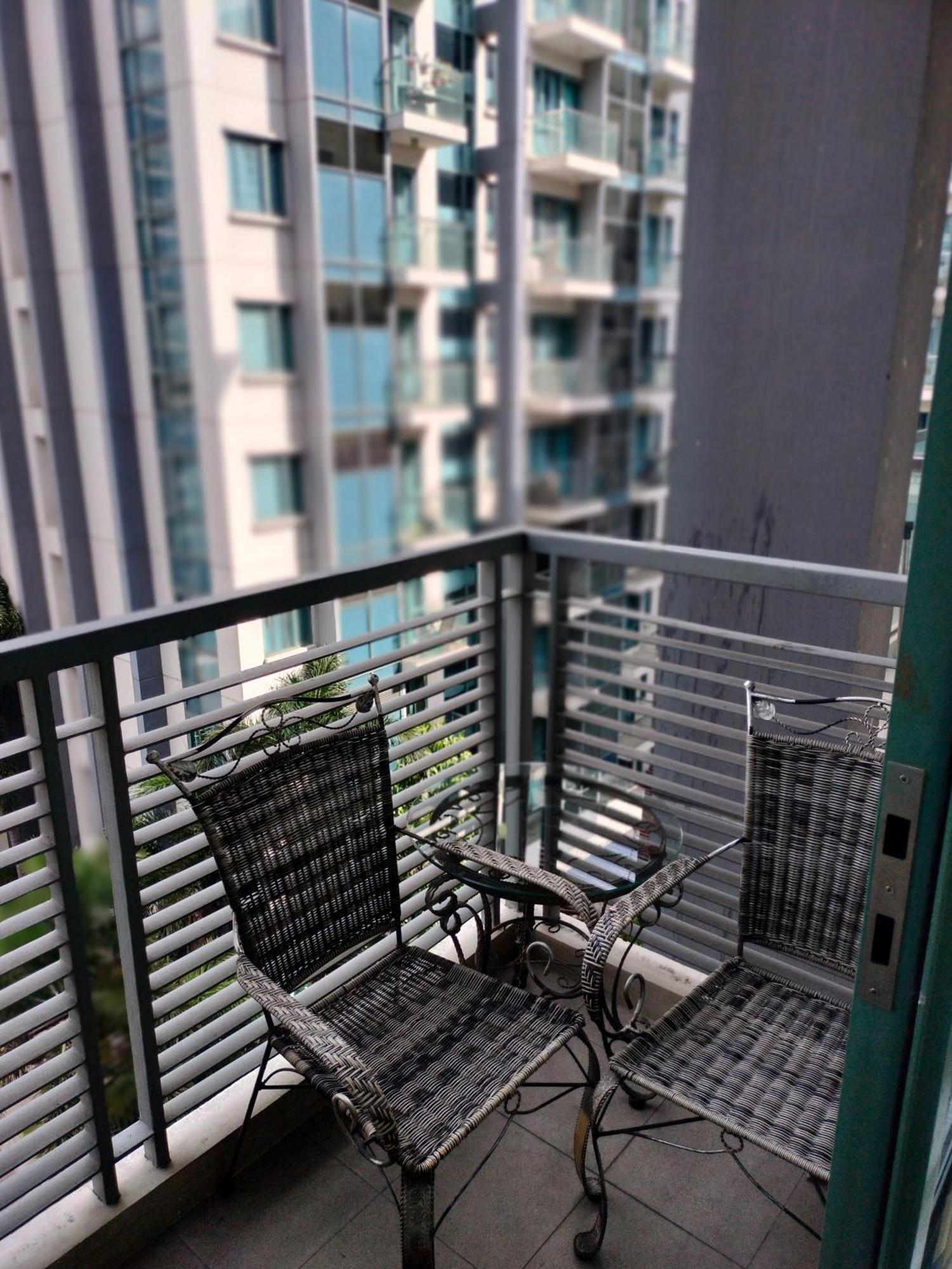 Condotel Near Airport Pasay Buitenkant foto